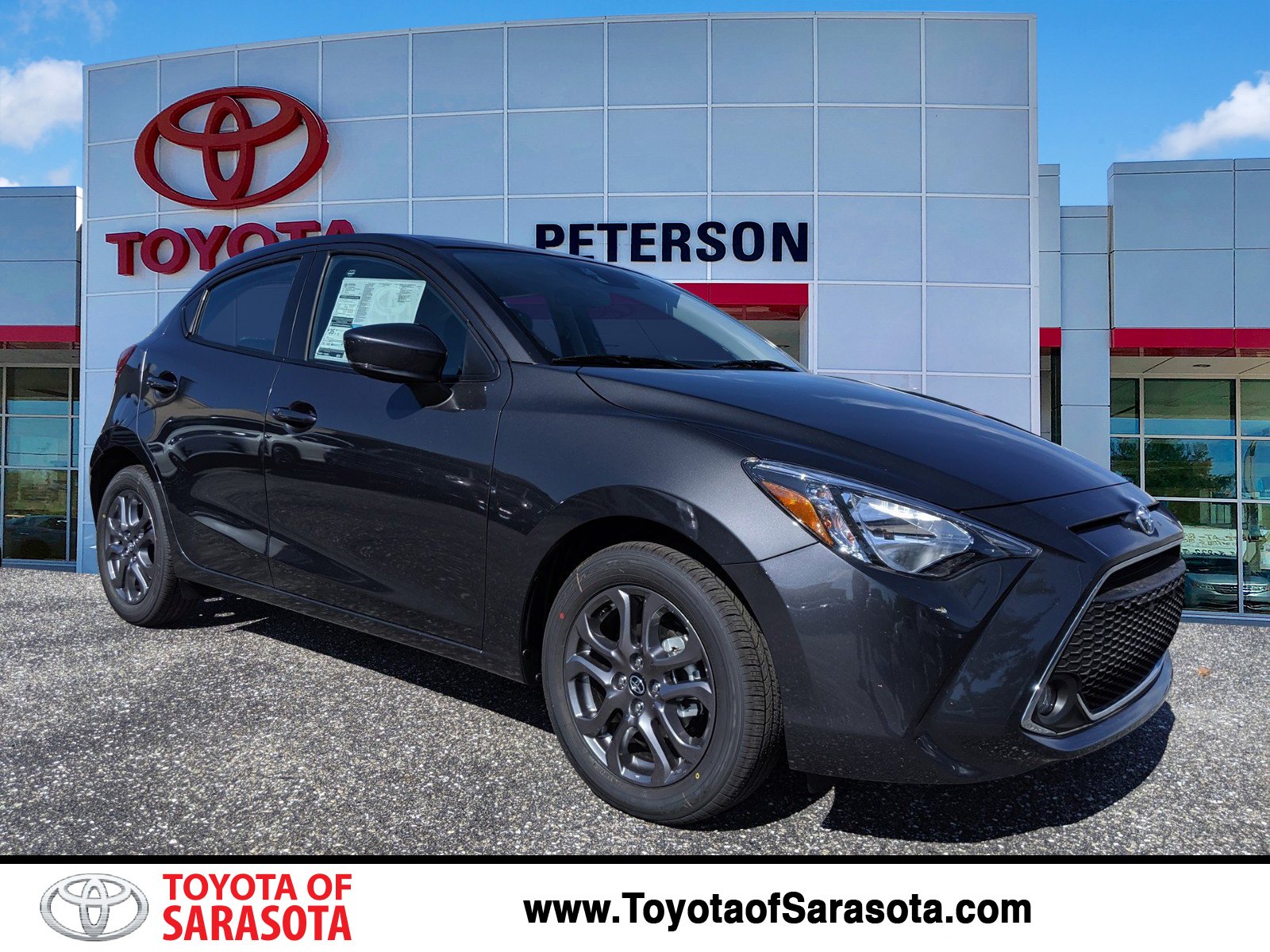 New 2020 Toyota Yaris Le 4 Door