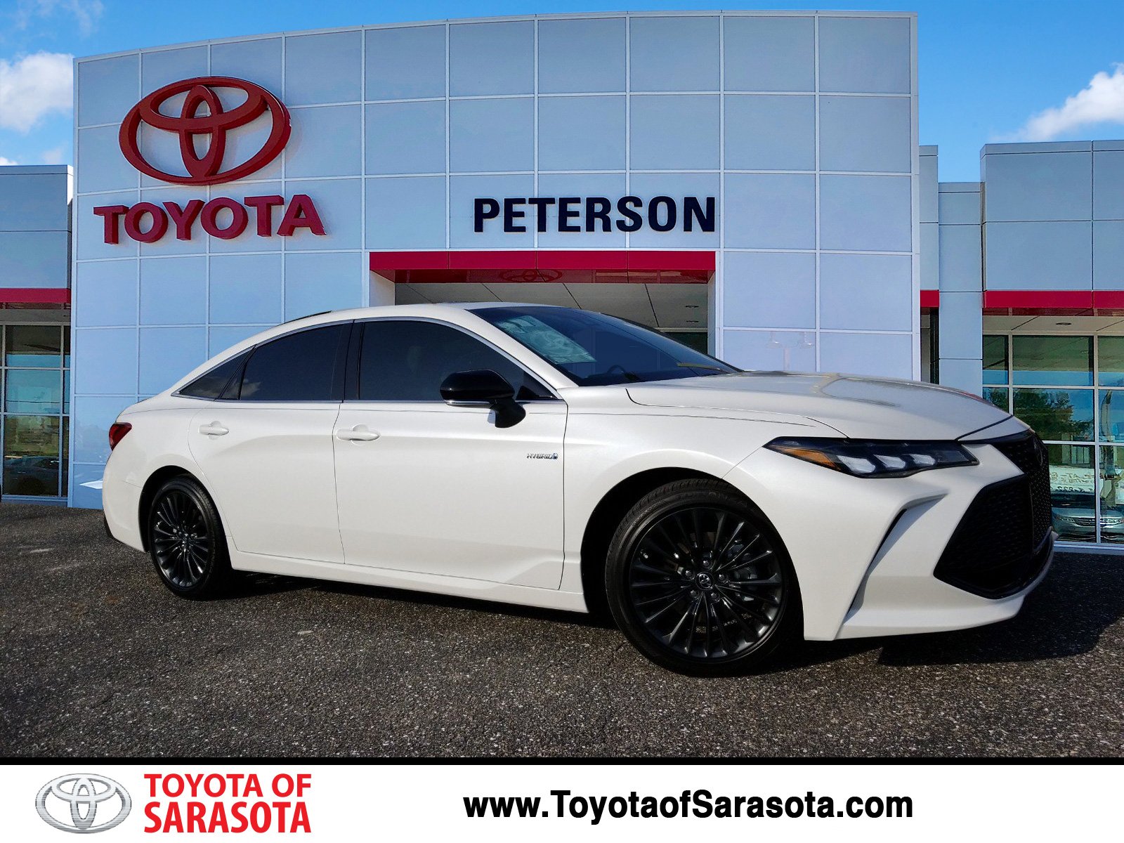 New 2019 Toyota Avalon Hybrid Hybrid XSE KU001586 Peterson